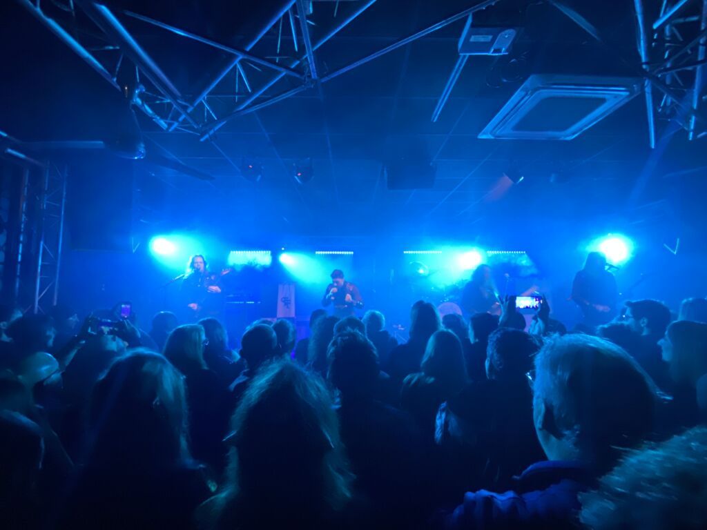 Silver Bullet Live